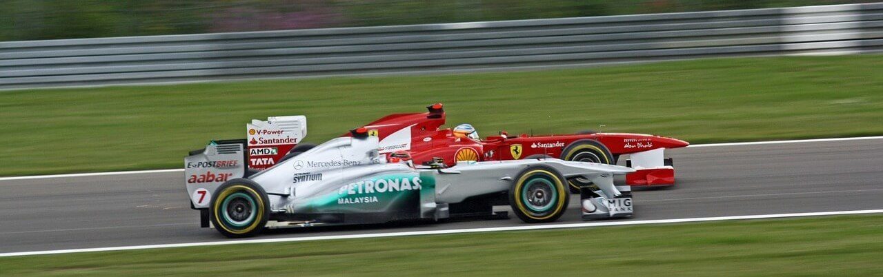 formel 1 duell silberpfeil mercedes ferrari